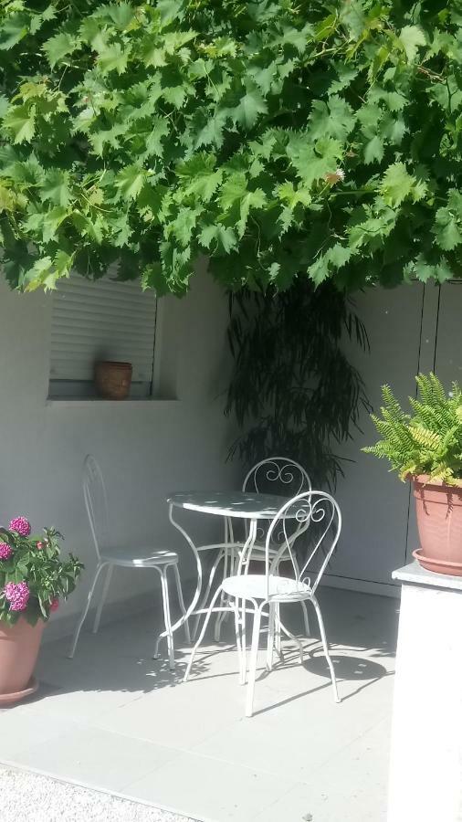 Apartments Bruna Trogir Exterior foto